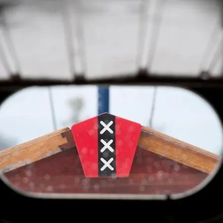 Art Deco Houseboat On Super Location