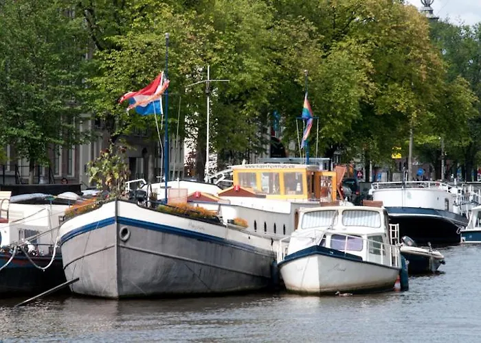 Art Deco Houseboat On Super Location Båthotell