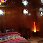 Art Deco Houseboat On Super Location Ботель Амстердам