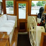Art Deco Houseboat On Super Location