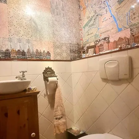 Art Deco Houseboat On Super Location Botel